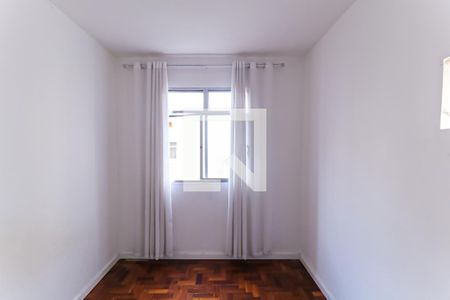 Quarto de apartamento para alugar com 2 quartos, 56m² em Todos Os Santos, Rio de Janeiro