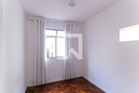 Quarto de apartamento para alugar com 2 quartos, 56m² em Todos Os Santos, Rio de Janeiro
