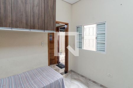 Quarto 2 de casa para alugar com 2 quartos, 100m² em Vila Gustavo, São Paulo