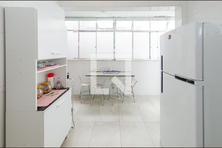 Cozinha de apartamento à venda com 3 quartos, 101m² em Jardim America, Belo Horizonte