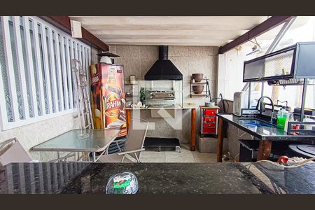 Garagem de casa para alugar com 3 quartos, 213m² em Jardim Samambaia, Praia Grande