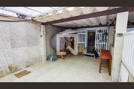 Garagem de casa para alugar com 3 quartos, 213m² em Jardim Samambaia, Praia Grande