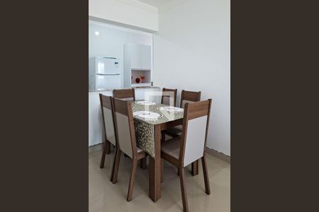 Sala de apartamento para alugar com 2 quartos, 119m² em Guilhermina, Praia Grande