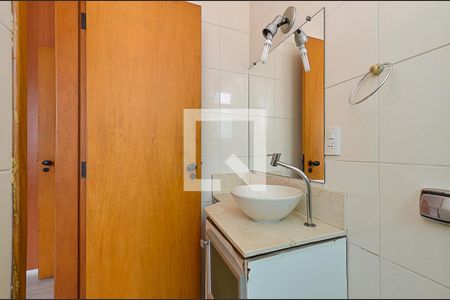 Banheiro Suíte de apartamento à venda com 3 quartos, 135m² em Palmares, Belo Horizonte