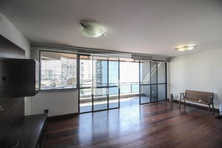 Sala de apartamento para alugar com 4 quartos, 210m² em Centro, Nova Iguaçu