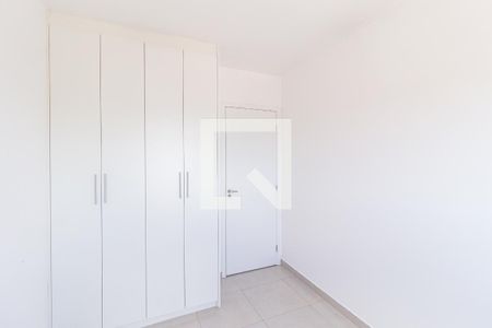 Quarto de apartamento para alugar com 2 quartos, 60m² em Jardim das Belezas, Carapicuíba
