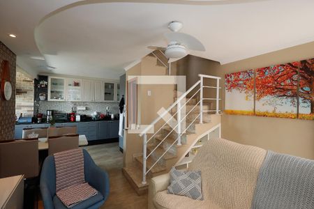 Sala de casa de condomínio à venda com 2 quartos, 54m² em Vila Leonor, São Paulo