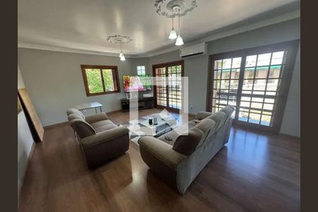 Sala de casa para alugar com 5 quartos, 350m² em Centro, Canoas