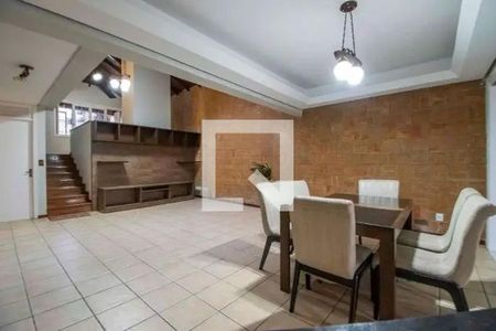 Sala de casa para alugar com 5 quartos, 350m² em Centro, Canoas