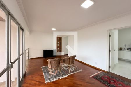 Sala de apartamento para alugar com 4 quartos, 204m² em Vila Coqueiro, Valinhos