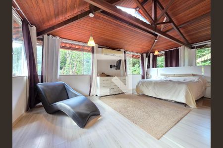 Quarto Suíte Master de casa de condomínio para alugar com 4 quartos, 290m² em Retiro do Chale, Brumadinho