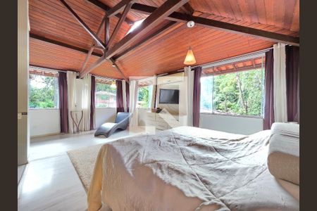 Quarto Suíte Master de casa de condomínio para alugar com 4 quartos, 290m² em Retiro do Chale, Brumadinho