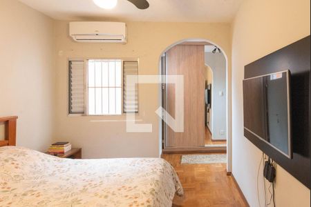 Suíte de casa à venda com 4 quartos, 150m² em Vila Paraiso, Campinas