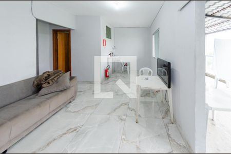 Sala de casa para alugar com 3 quartos, 80m² em Betânia, Belo Horizonte