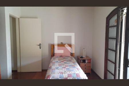 Quarto de casa à venda com 3 quartos, 201m² em Vila Nivi, São Paulo