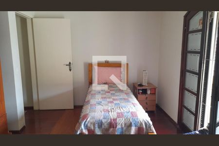 Quarto de casa à venda com 3 quartos, 201m² em Vila Nivi, São Paulo