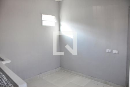 Quarto 01 de casa para alugar com 2 quartos, 60m² em São Domingos, São Paulo