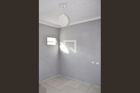 Quarto 01 de casa para alugar com 2 quartos, 60m² em São Domingos, São Paulo