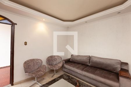 Casa para alugar com 3 quartos, 550m² em Inconfidentes, Contagem