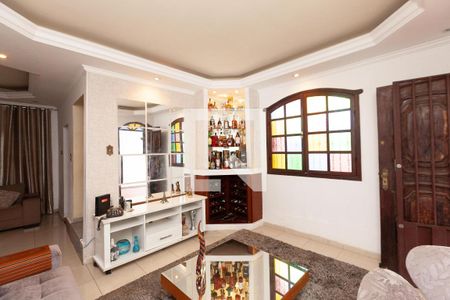 Casa para alugar com 3 quartos, 550m² em Inconfidentes, Contagem