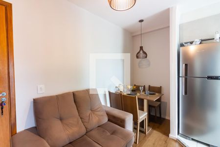 Sala de apartamento à venda com 2 quartos, 37m² em Recanto das Rosas, Osasco