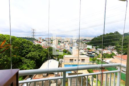 varanda vista de apartamento para alugar com 2 quartos, 60m² em Jardim Caner, Taboão da Serra