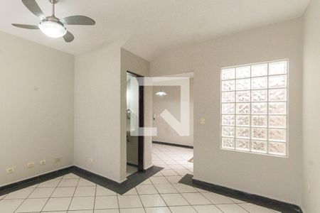 Sala de casa para alugar com 4 quartos, 270m² em Vila Esperança, São Paulo