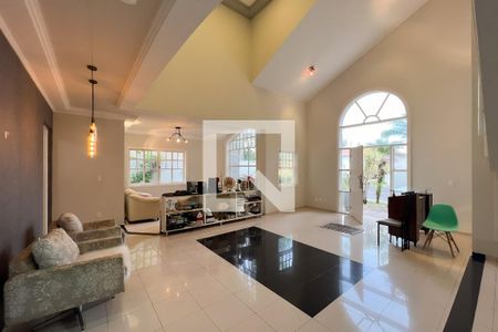 Sala de estar de casa de condomínio para alugar com 3 quartos, 300m² em Village Sans Souci, Valinhos