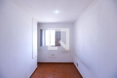 Quarto 2 de casa para alugar com 2 quartos, 70m² em Vila Arcadia, São Paulo