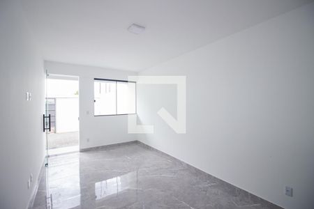 Sala de casa à venda com 3 quartos, 124m² em Tres Barras, Contagem