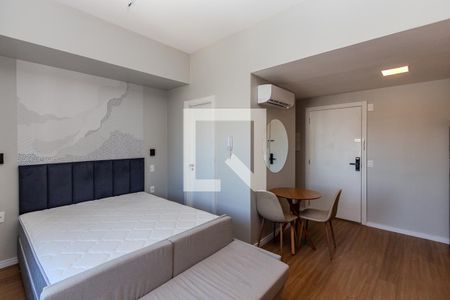 Sala/Quarto de kitnet/studio para alugar com 1 quarto, 30m² em Farroupilha, Porto Alegre