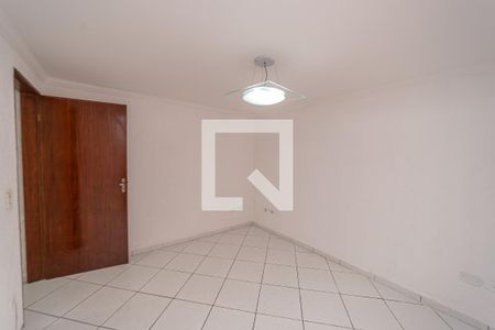 Quarto 2 de casa para alugar com 2 quartos, 120m² em Vila Talarico, São Paulo