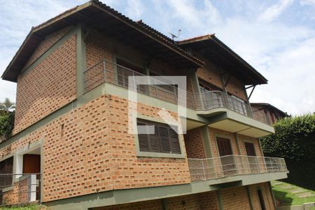 Casa de Condomínio para alugar com 3 quartos, 750m² em Vila Santo Antônio, Cotia