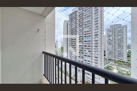 Varanda de apartamento para alugar com 2 quartos, 55m² em Vila Anastácio, São Paulo