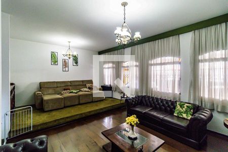 Sala de casa para alugar com 4 quartos, 400m² em Jardim Peri Peri, São Paulo
