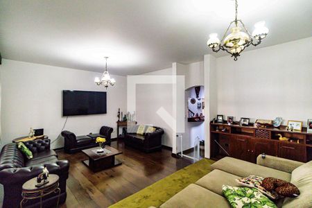 Sala de casa para alugar com 4 quartos, 400m² em Jardim Peri Peri, São Paulo