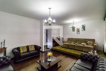 Sala de casa para alugar com 4 quartos, 400m² em Jardim Peri Peri, São Paulo