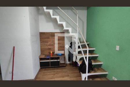 Sala de casa de condomínio para alugar com 2 quartos, 60m² em Jardim Dayse, Ferraz de Vasconcelos