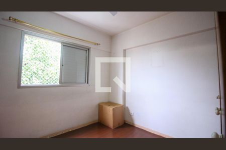 Quarto 2 de apartamento para alugar com 3 quartos, 75m² em Parque Tomas Saraiva, São Paulo