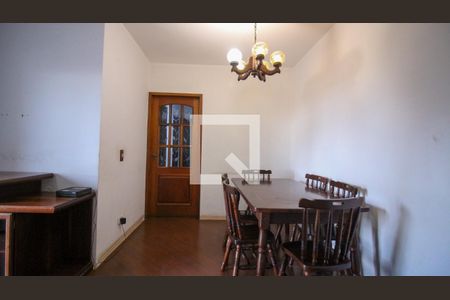 Sala de apartamento para alugar com 3 quartos, 75m² em Parque Tomas Saraiva, São Paulo