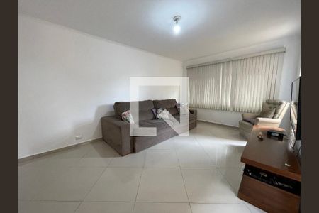 Sala de estar de casa à venda com 3 quartos, 141m² em Jardim Pinheiros, São Paulo