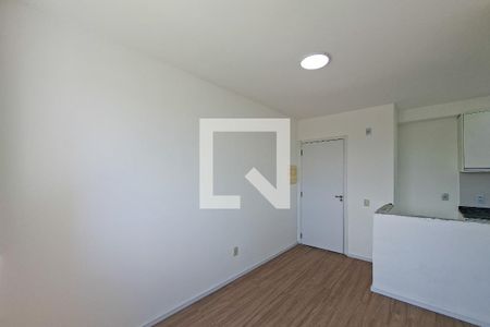 Sala de apartamento para alugar com 2 quartos, 40m² em Vila Sonia, Praia Grande