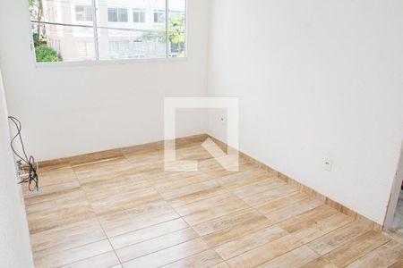 Sala de apartamento para alugar com 2 quartos, 50m² em Cosmos, Rio de Janeiro