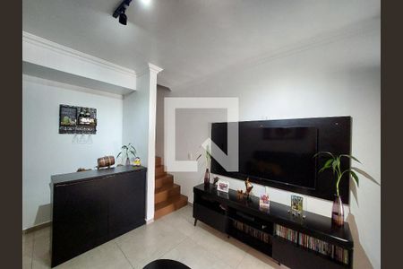 Sala de casa de condomínio à venda com 3 quartos, 110m² em Pedreira, São Paulo