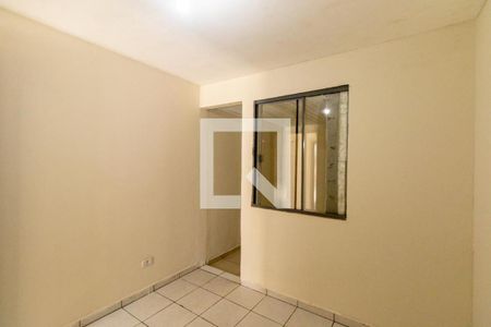 Quarto de casa para alugar com 1 quarto, 35m² em Sítio Cercado, Curitiba