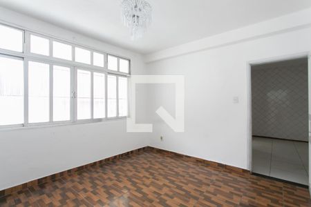 Quarto 2 de casa para alugar com 2 quartos, 180m² em Vila Taquari, São Paulo