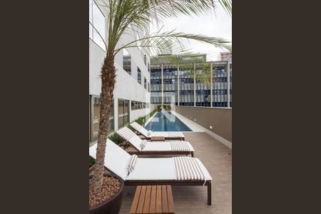 Piscina de kitnet/studio à venda com 1 quarto, 22m² em Cidade Jardim, Belo Horizonte