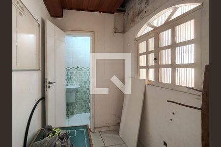 Lavabo de apartamento para alugar com 2 quartos, 81m² em Imperial de São Cristóvão, Rio de Janeiro