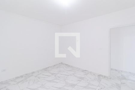 Quarto 1 de casa para alugar com 2 quartos, 125m² em Jardim Tonato, Carapicuíba