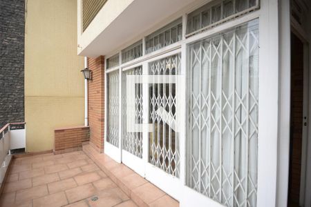 Varanda de casa para alugar com 3 quartos, 412m² em Jardim da Gloria, São Paulo